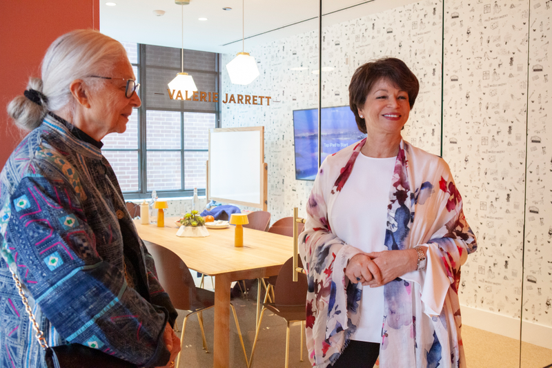 Valerie Jarrett (r) and mother Barbara Taylor Bowman